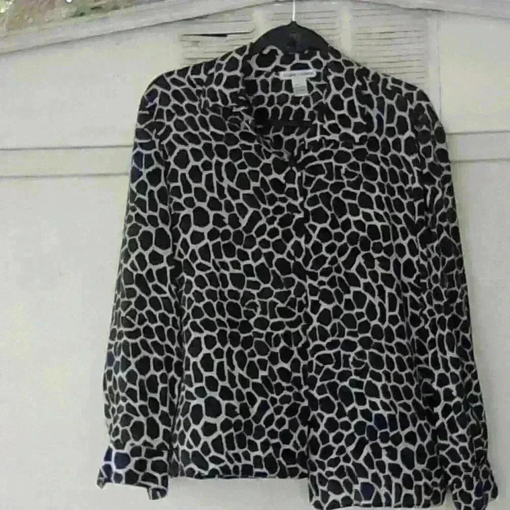 "Michele Michele" women's long sleeve blouse